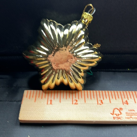 Set of 3 plastic gold colored Christmas ornaments - Picture 5 of 10